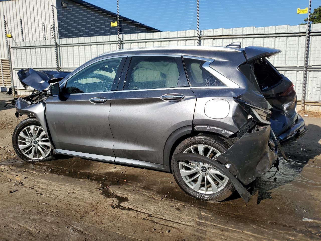 Lot #2949942343 2023 INFINITI QX50 LUXE