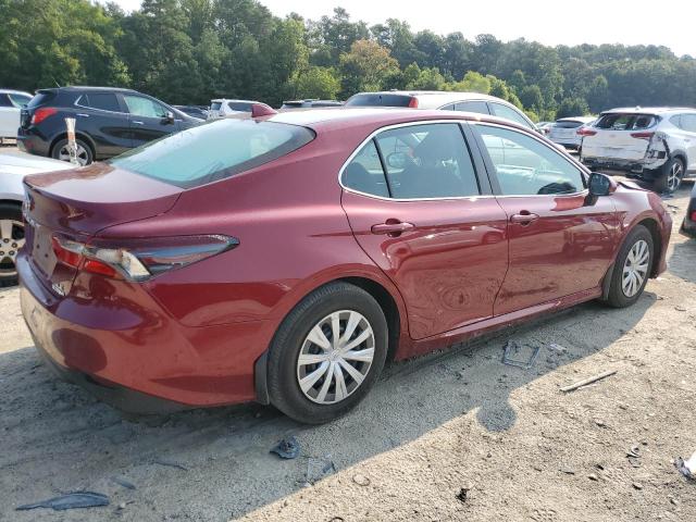 VIN 4T1C31AKXNU591895 2022 Toyota Camry, LE no.3