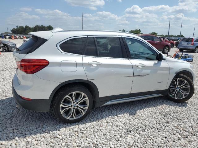 VIN WBXHT3C3XH5F73543 2017 BMW X1, Xdrive28I no.3