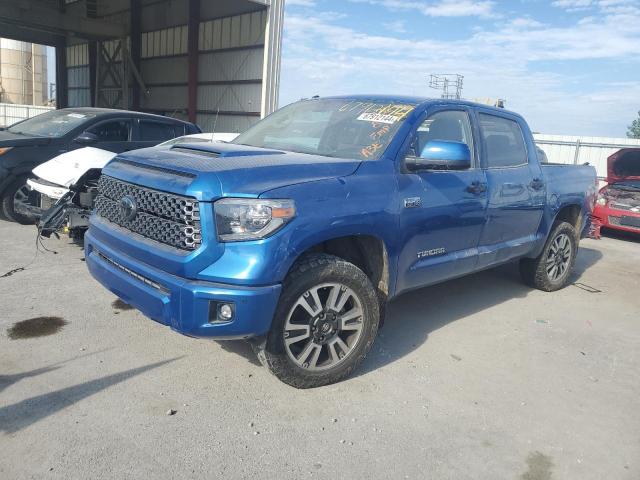 VIN 5TFDW5F13JX755651 2018 Toyota Tundra, Crewmax Sr5 no.1