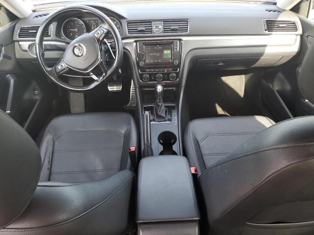 2017 VOLKSWAGEN PASSAT R-L - 1VWDT7A31HC069913