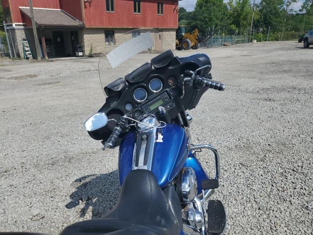 2010 HARLEY-DAVIDSON FLHTCU 1HD1FC415AB651989