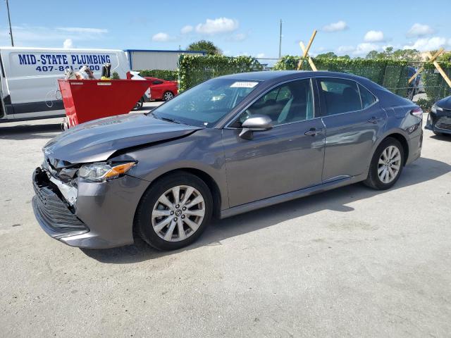 VIN 4T1B11HK1JU157169 2018 Toyota Camry, L no.1