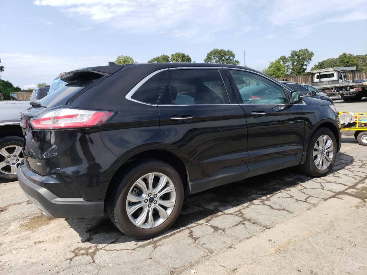 FORD EDGE TITANIUM