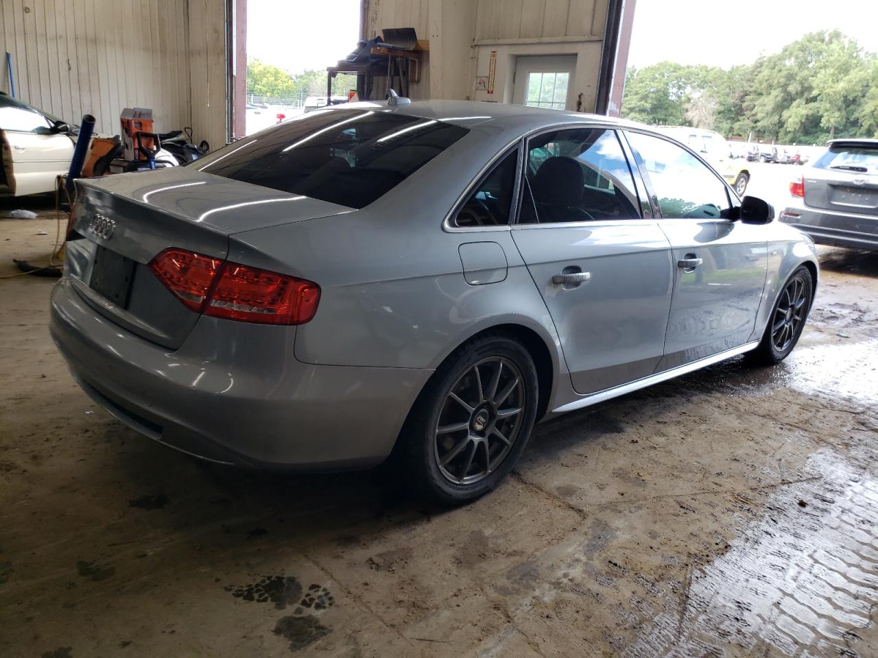 2010 Audi A4, PRESTIGE