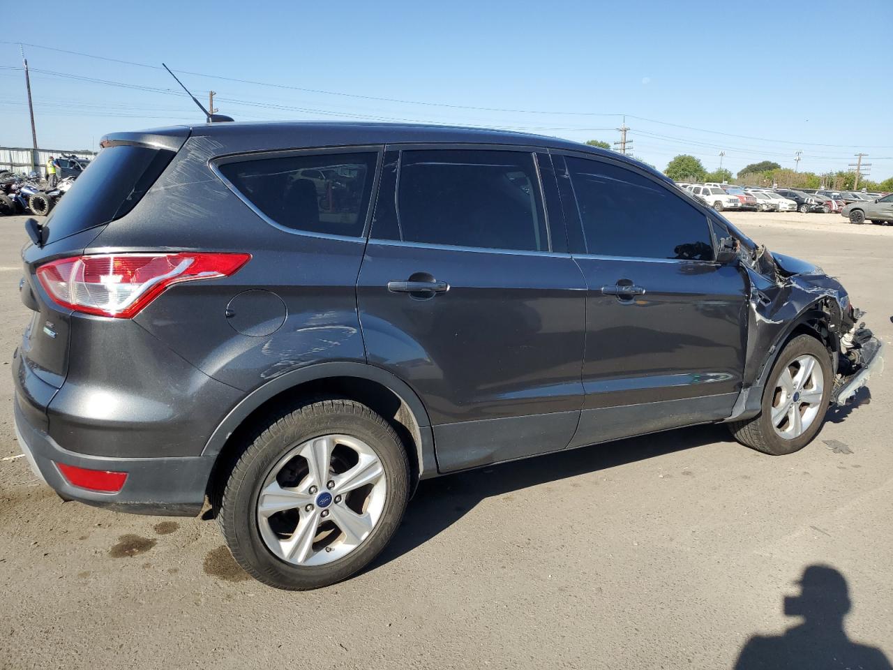 Lot #2909736233 2016 FORD ESCAPE SE