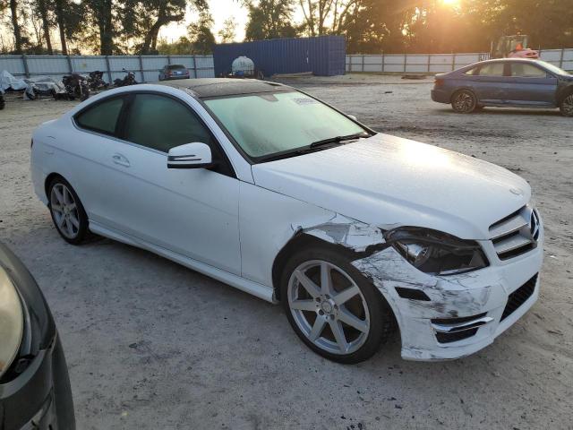 VIN WDDGJ4HB4DG005679 2013 Mercedes-Benz C-Class, 250 no.4