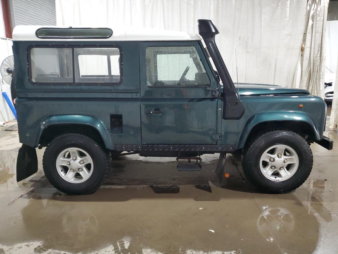 Lot #2740836737 1994 LAND ROVER DEFENDER 9