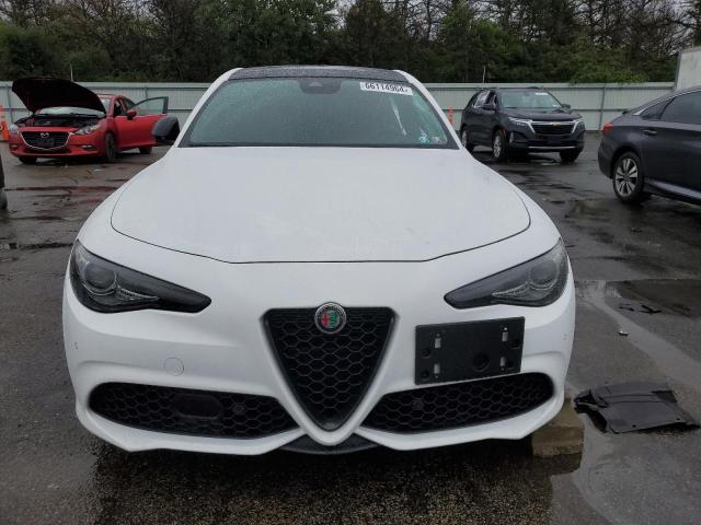 VIN ZARFANBN0N7657608 2022 Alfa Romeo Giulia, Super no.5