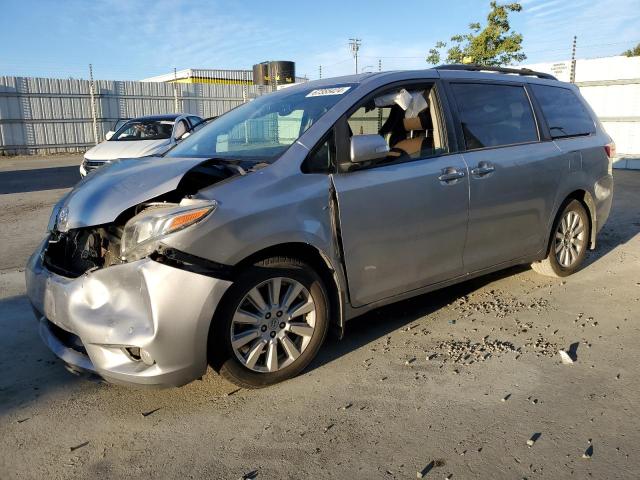 VIN 5TDDZ3DC5HS177231 2017 Toyota Sienna, Xle no.1