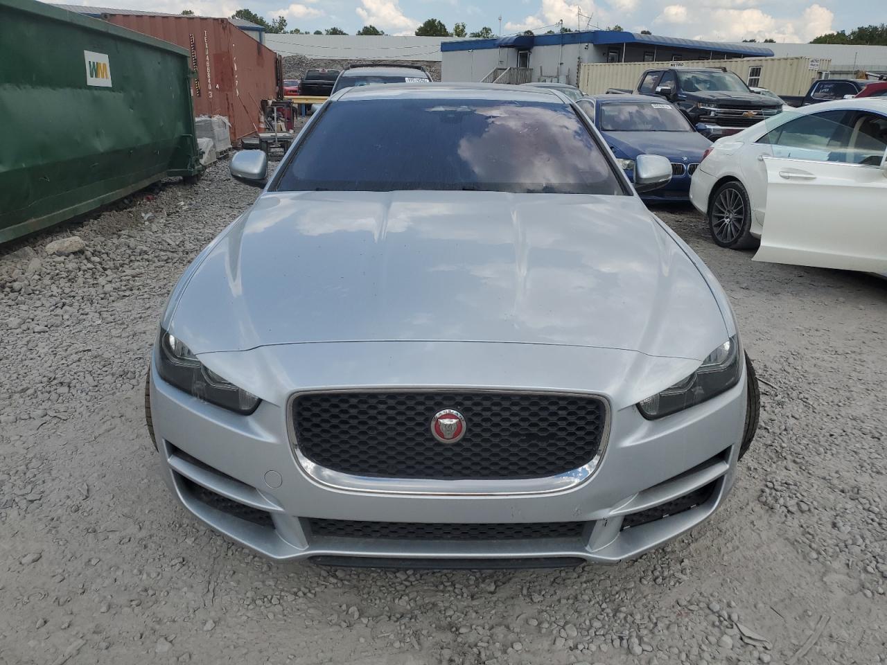 Lot #2811323319 2019 JAGUAR XE