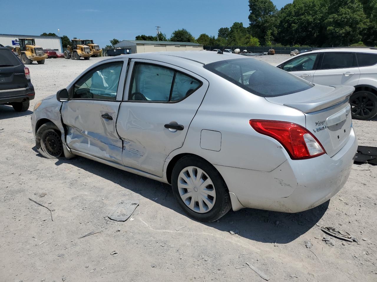 Lot #2789414598 2014 NISSAN VERSA S