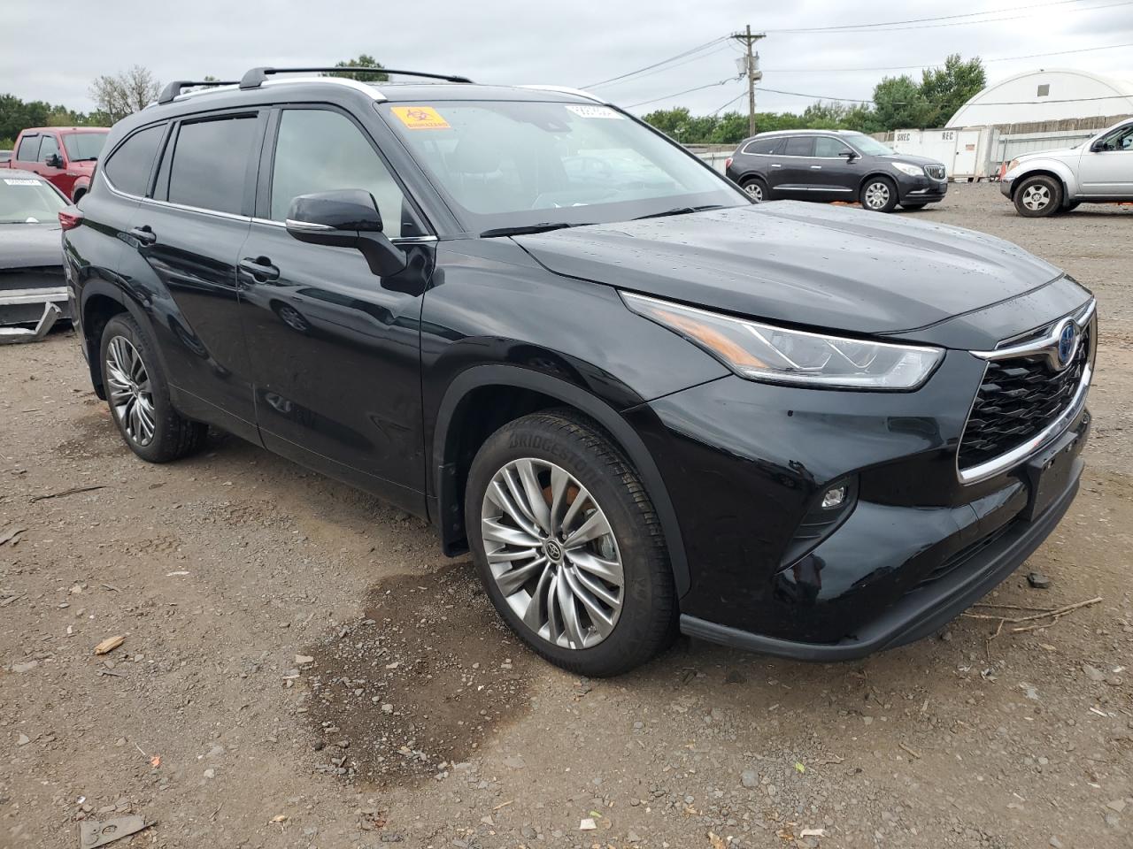 Lot #2928441798 2022 TOYOTA HIGHLANDER