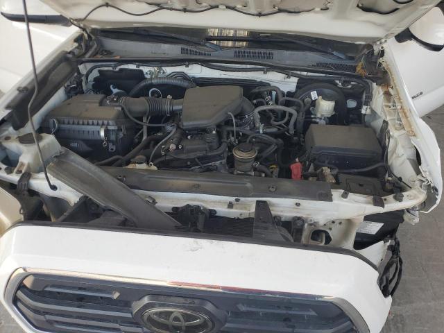 VIN 5TFAX5GN6JX127469 2018 Toyota Tacoma, Double Cab no.11