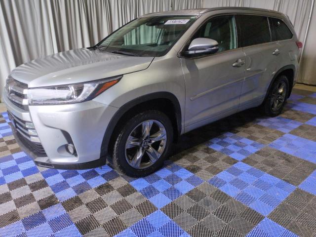 VIN 5TDDZRFH5JS815754 2018 Toyota Highlander, Limited no.1