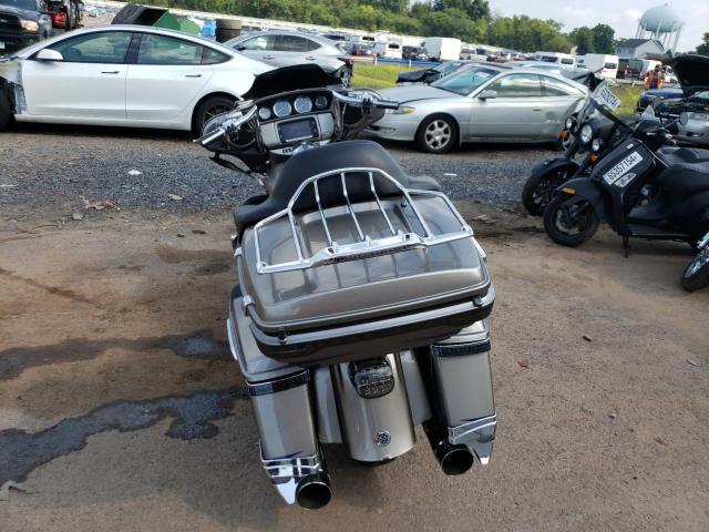 2017 HARLEY-DAVIDSON FLHTKSE CV - 1HD1TEF19HB957928