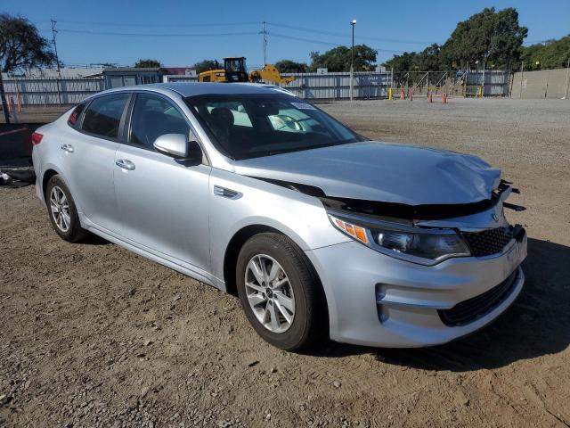 VIN 5XXGT4L34JG215352 2018 KIA Optima, LX no.4