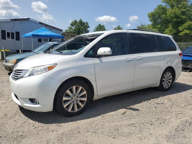 TOYOTA SIENNA XLE