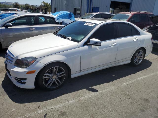 VIN WDDGF4HB4DA757077 2013 Mercedes-Benz C-Class, 250 no.1