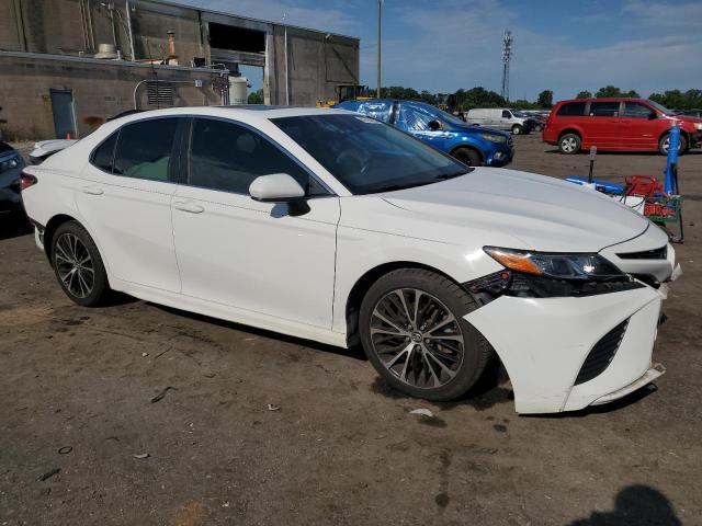 VIN 4T1B11HK2JU524080 2018 Toyota Camry, L no.4