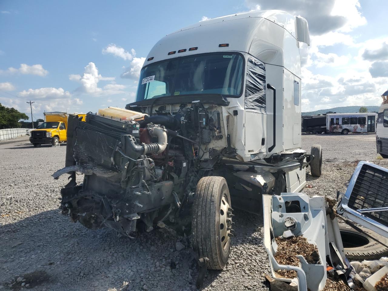 Lot #2786603567 2023 MACK ANTHEM