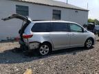 TOYOTA SIENNA LE photo