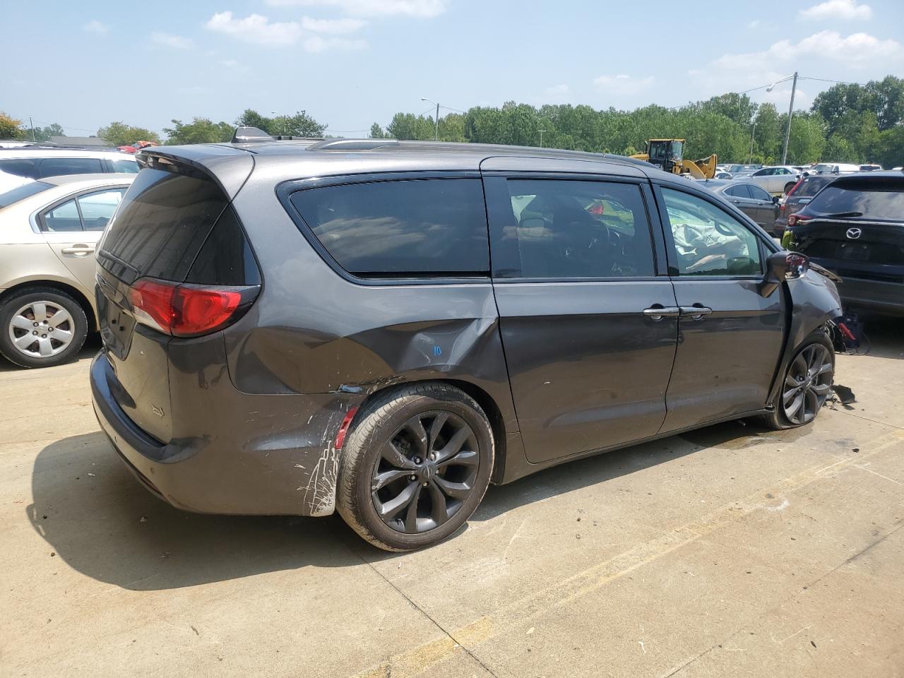 Lot #2926529281 2018 CHRYSLER PACIFICA T