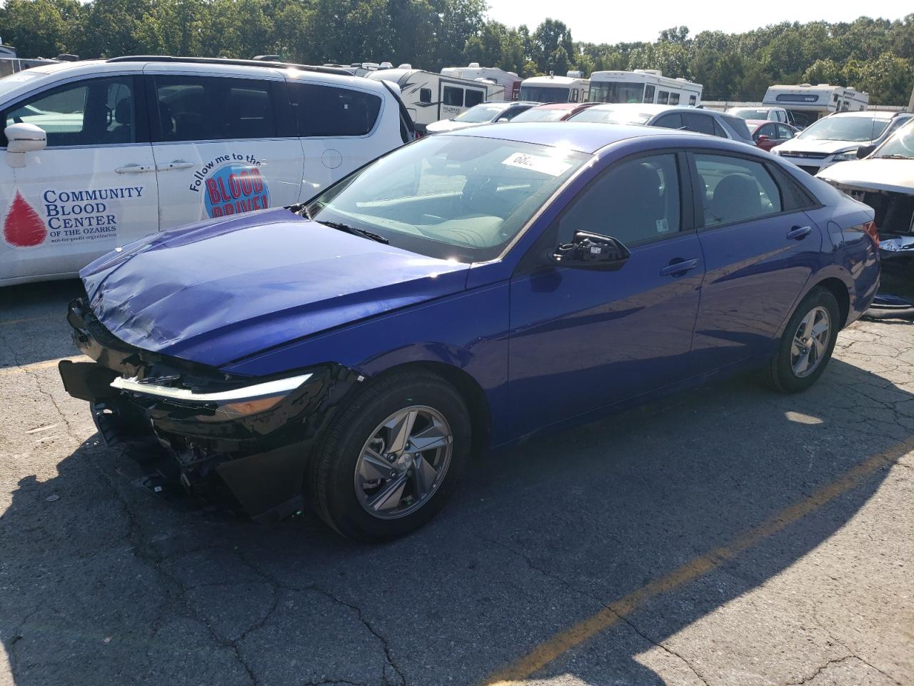 HYUNDAI ELANTRA SE