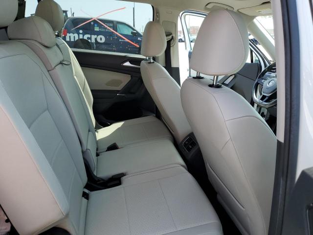 2018 VOLKSWAGEN TIGUAN SE - 3VV3B7AX5JM176215