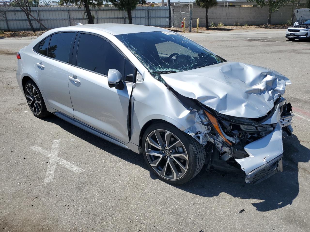 Lot #2945166686 2020 TOYOTA COROLLA SE