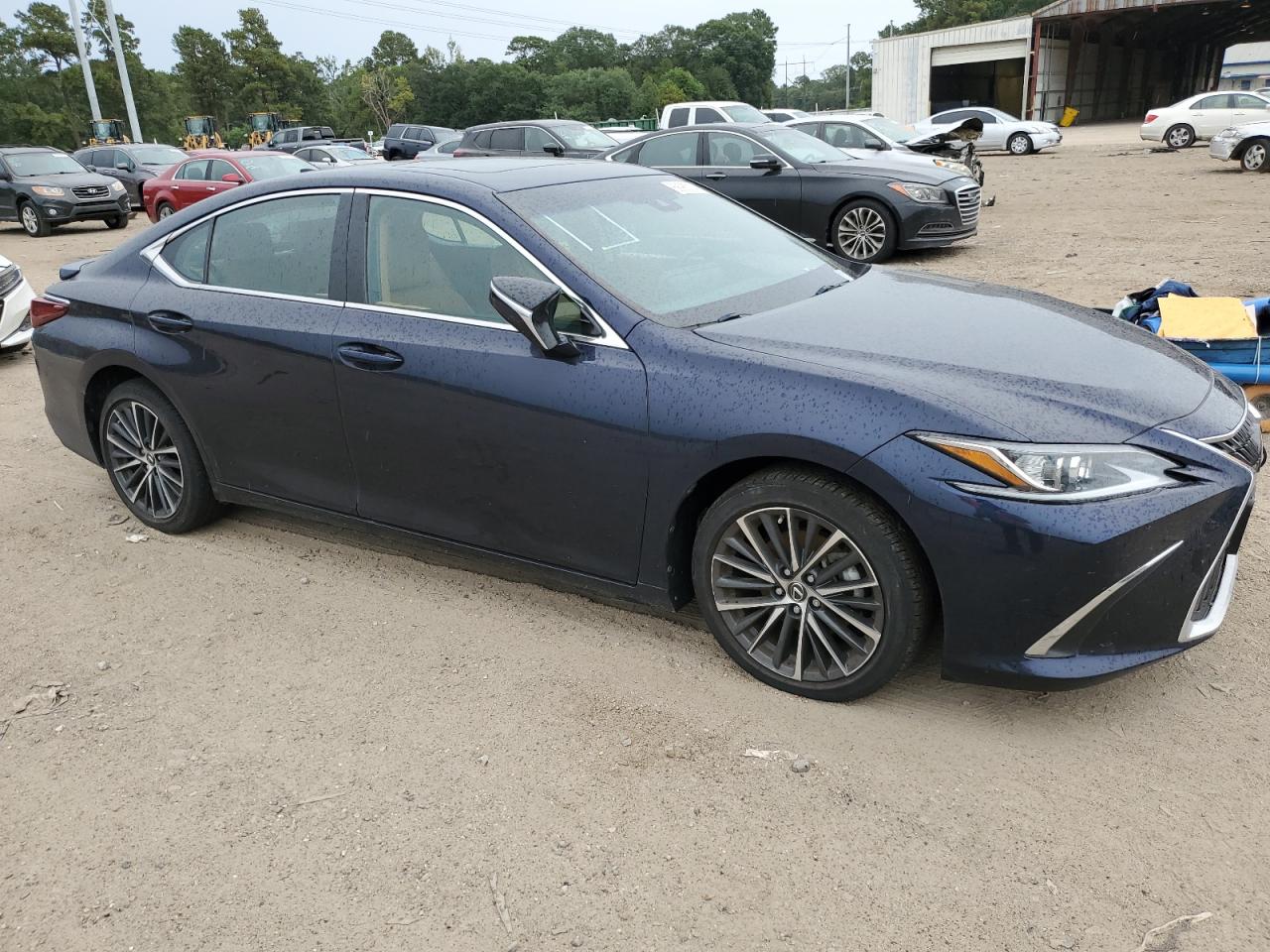 Lot #2874383866 2022 LEXUS ES 350 BAS