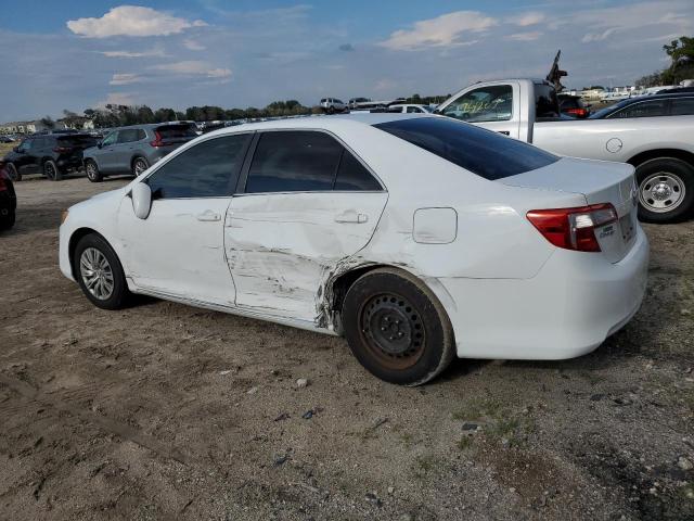 VIN 4T1BF1FK4EU374788 2014 Toyota Camry, L no.2