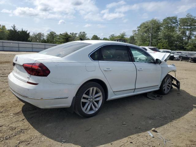 2017 VOLKSWAGEN PASSAT SE - 1VWGT7A39HC049096