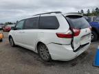 TOYOTA SIENNA XLE снимка