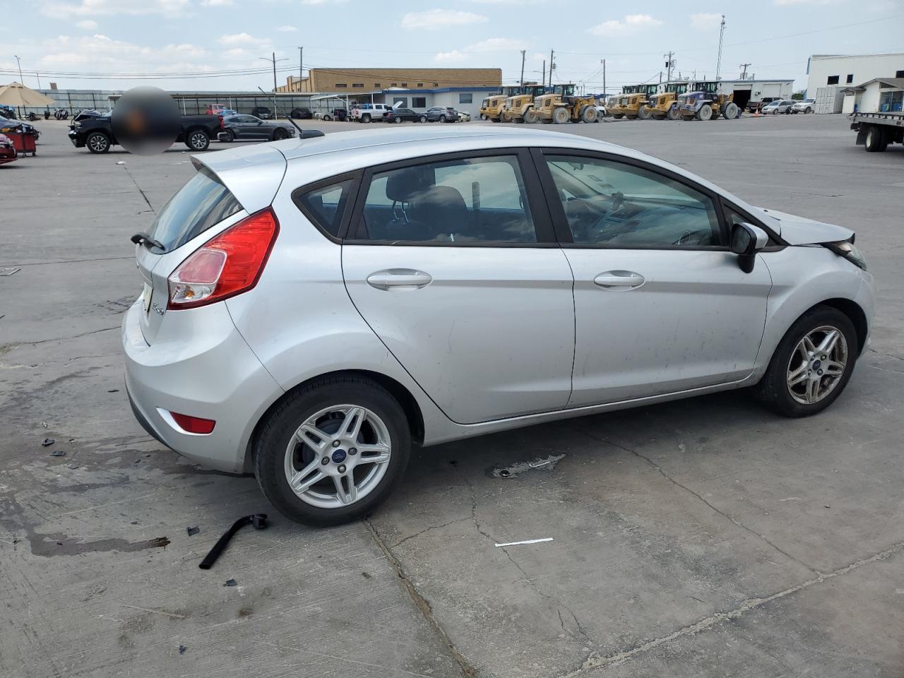 Lot #2919313343 2018 FORD FIESTA SE