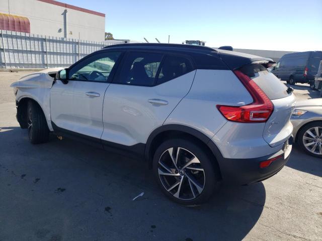 VIN YV4162UM2N2745224 2022 Volvo XC40, T5 R-Design no.2