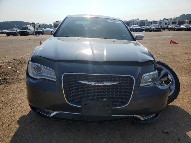 VIN 2C3CCAEG6JH194082 2018 Chrysler 300, Limited no.5