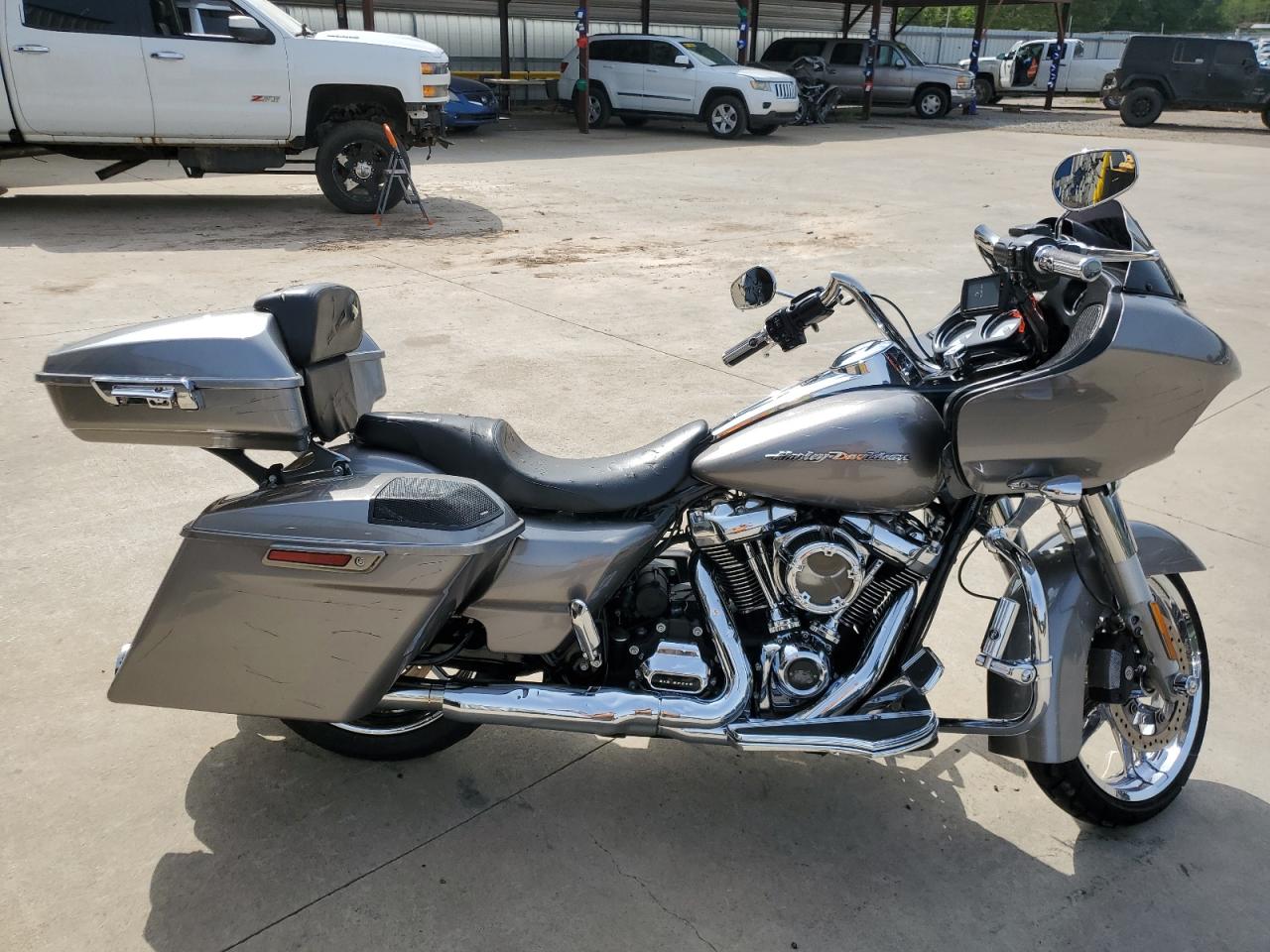 Harley Davidson FLTRX / Road Glide 2017 