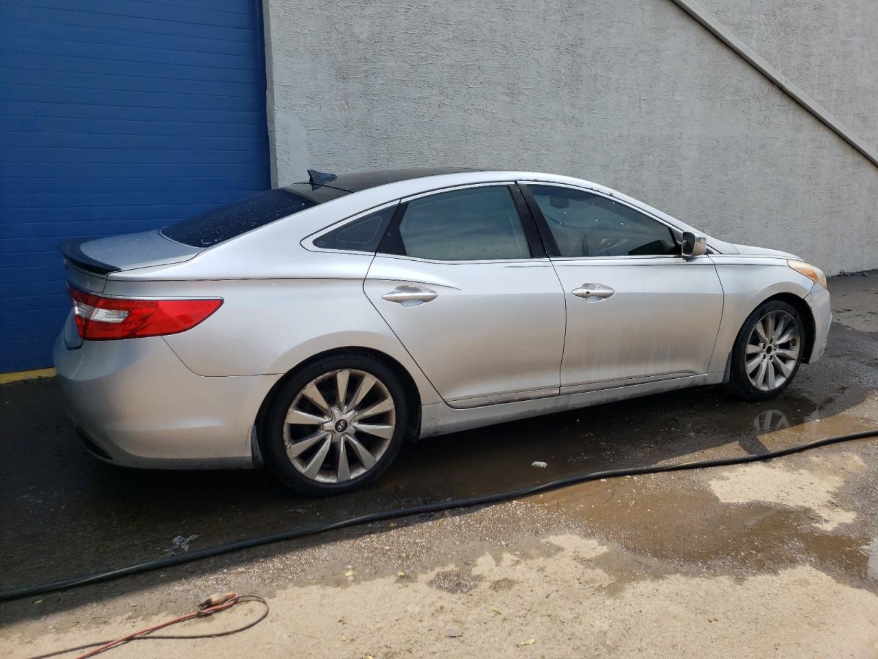 Lot #2974776127 2012 HYUNDAI AZERA GLS