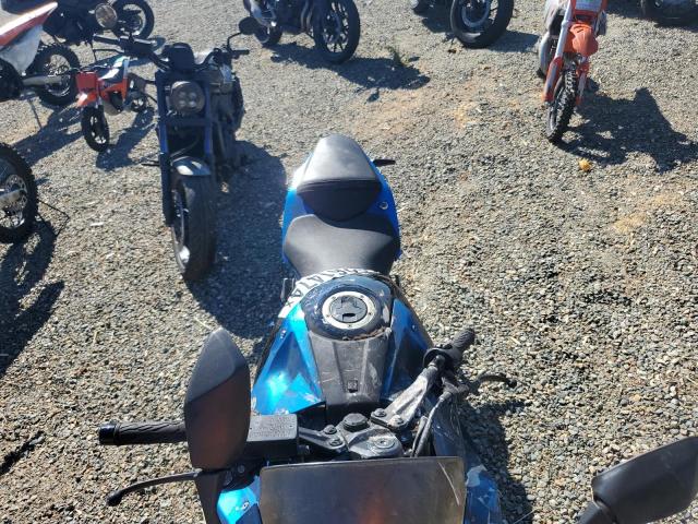 2024 SUZUKI GSX800 F JS1EM13B6R7103001