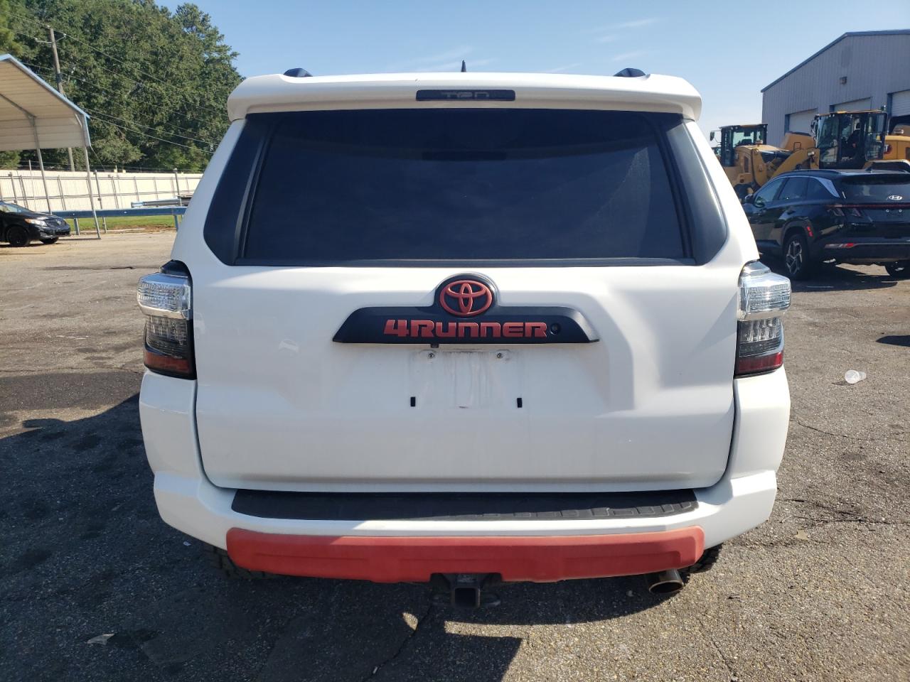 Lot #2888547145 2017 TOYOTA 4RUNNER SR