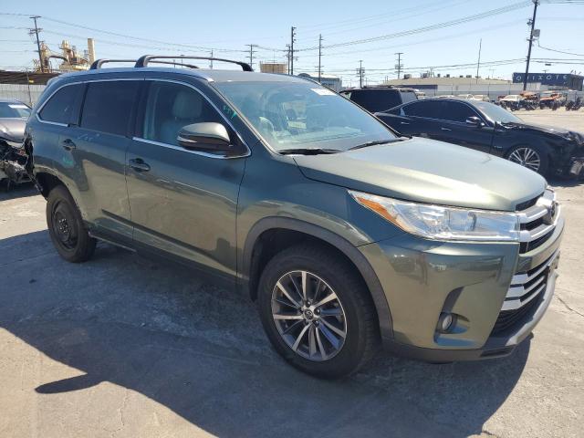 VIN 5TDKZRFH4KS343782 2019 Toyota Highlander, SE no.4