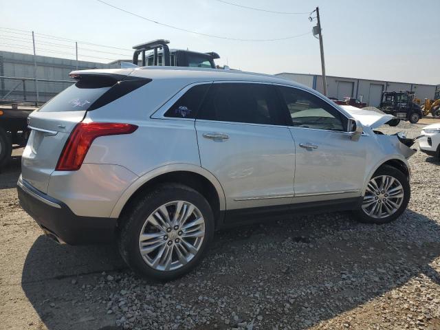 VIN 1GYKNERS2JZ237141 2018 Cadillac XT5, Premium Lu... no.3