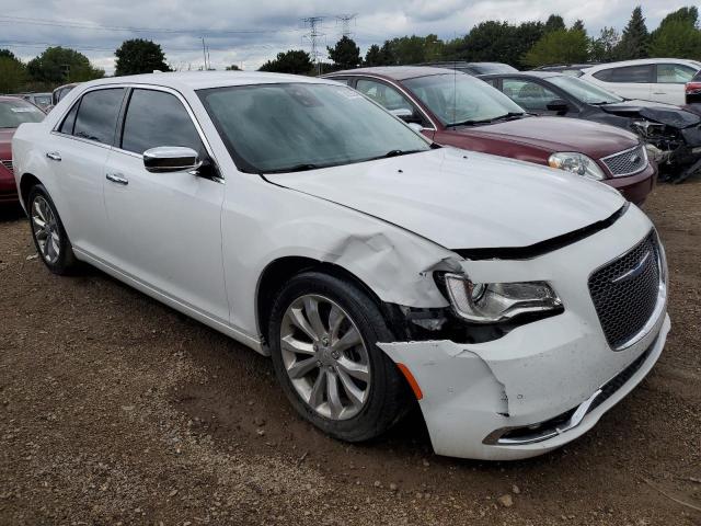 VIN 2C3CCAKG8JH267876 2018 Chrysler 300, Limited no.4