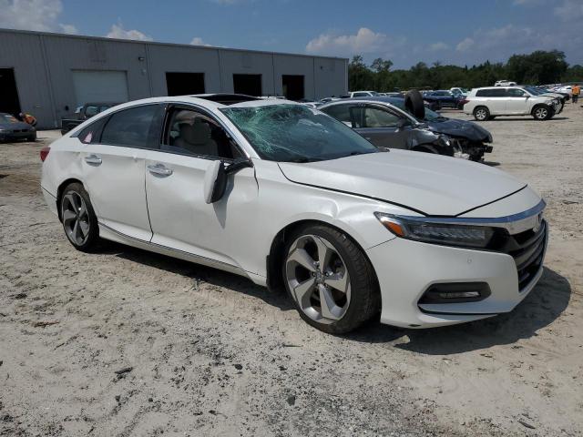 2018 HONDA ACCORD TOU - 1HGCV1F97JA026764