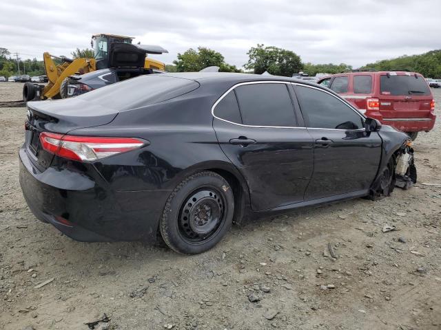 VIN 4T1B31HK8JU506080 2018 Toyota Camry, LE no.3