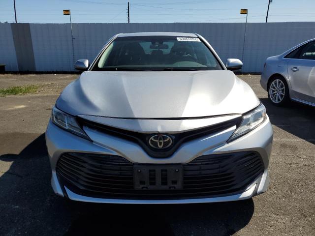 VIN 4T1B11HK3JU599113 2018 Toyota Camry, L no.5