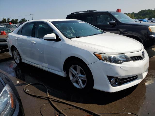 VIN 4T1BF1FK9EU828663 2014 Toyota Camry, L no.4