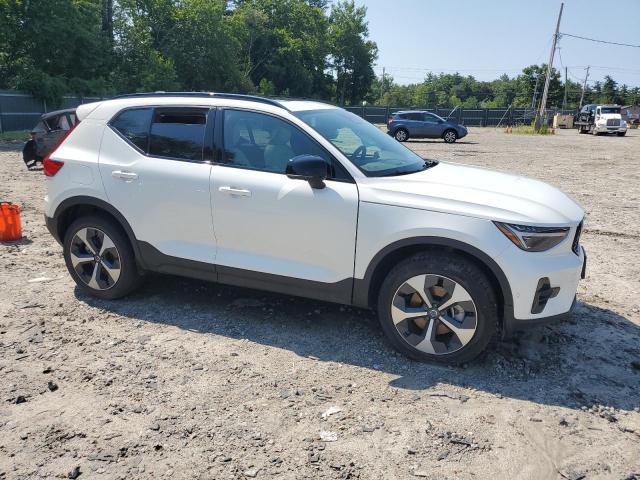 2025 VOLVO XC40 T5 YV4L12UC2S2453227