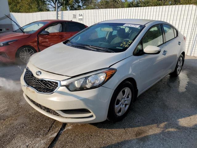 VIN KNAFK4A65F5409411 2015 KIA Forte, LX no.1